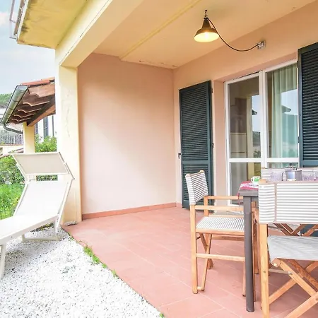 Apartment Lovely In Nisportino With Kitchen
