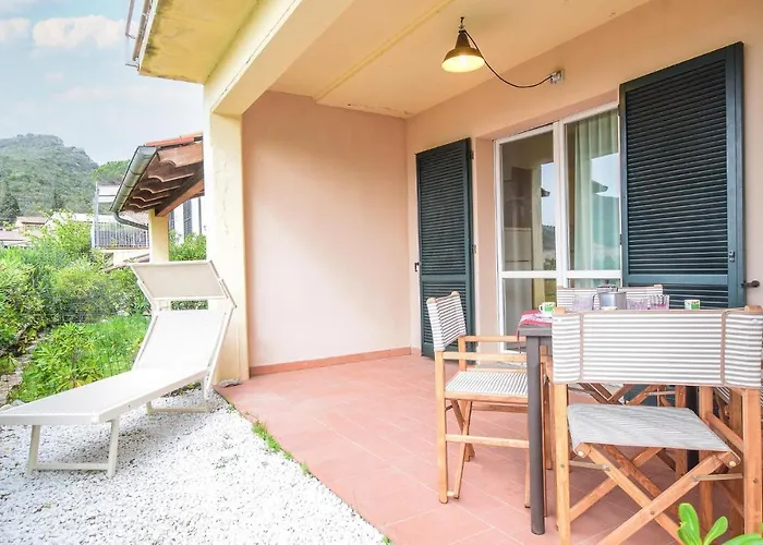 Appartement Cozy In Nisportino With Wifi