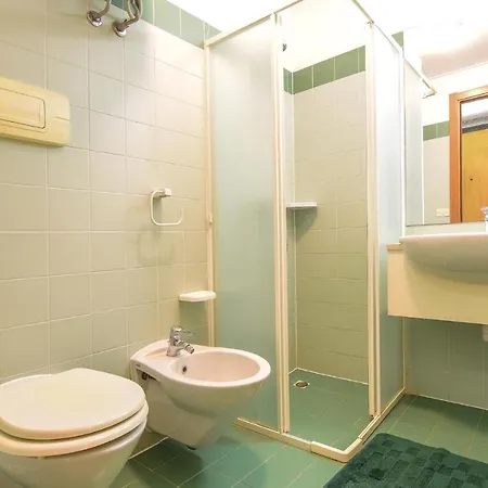 아파트 Cozy In Nisportino With Wifi